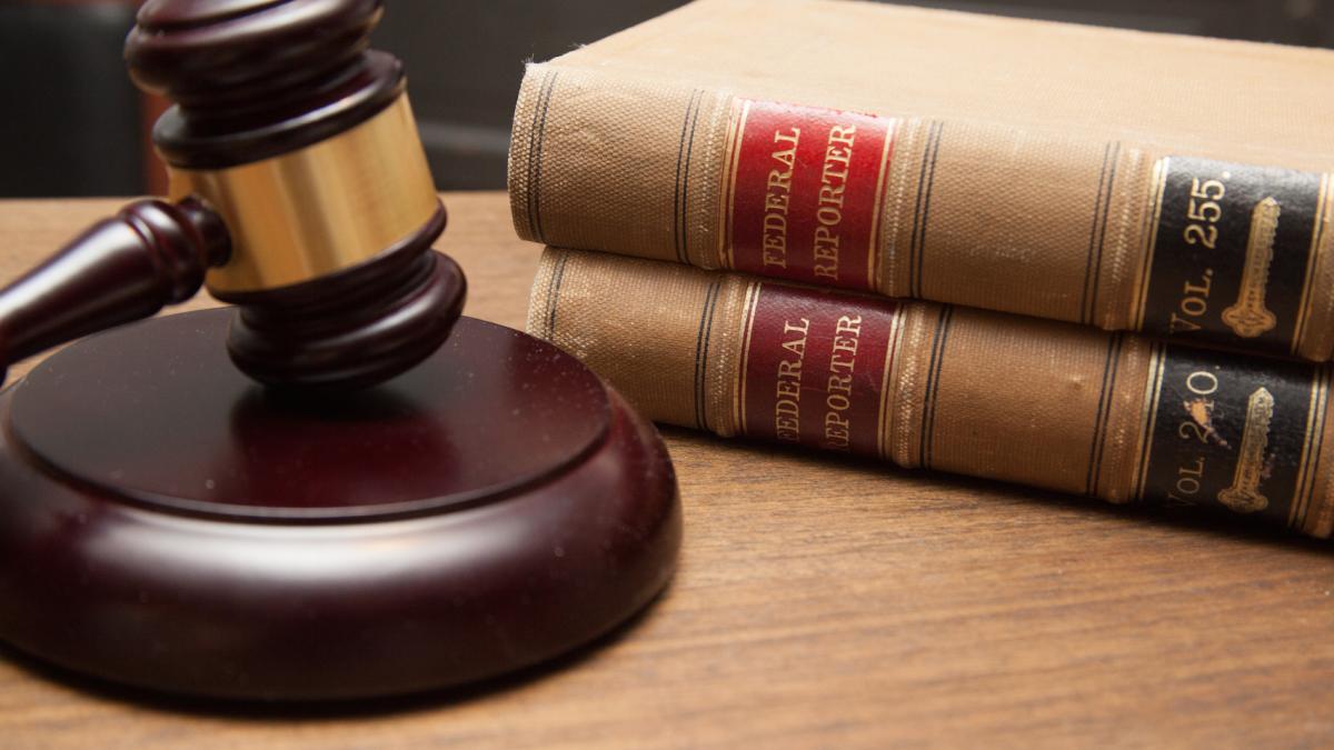 gavel