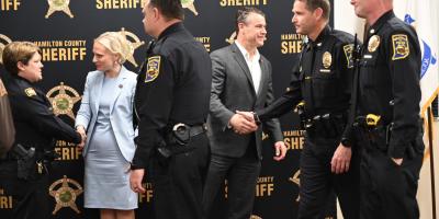 Rep. Spartz shakes hands with police officer