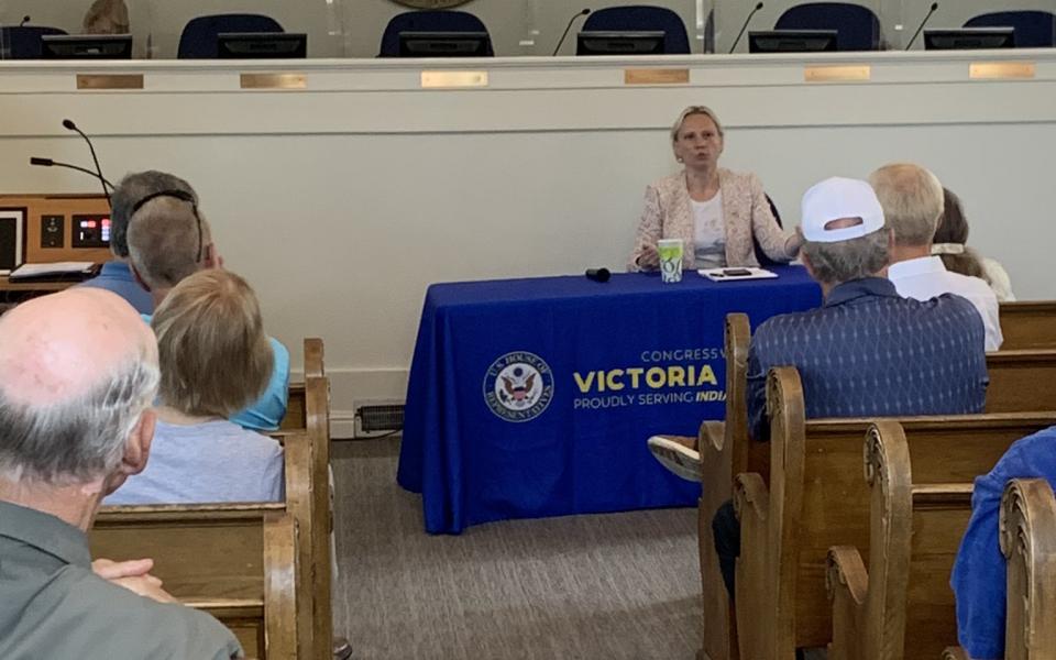 Rep. Spartz hosts listening session in Westfield