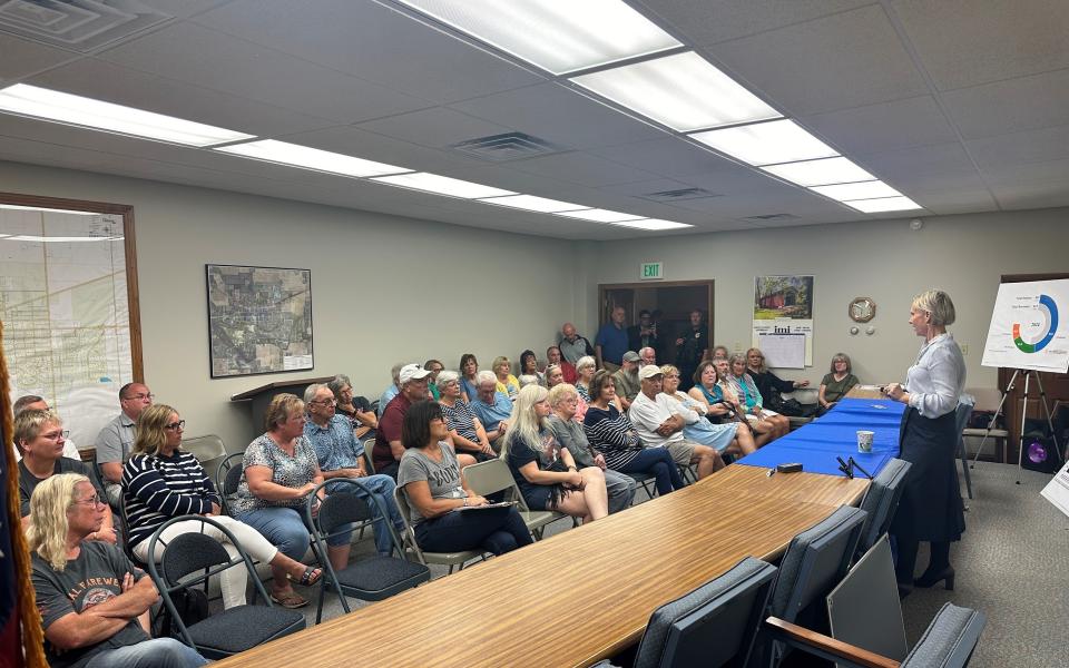 Spartz Speaks at Greentown Townhall